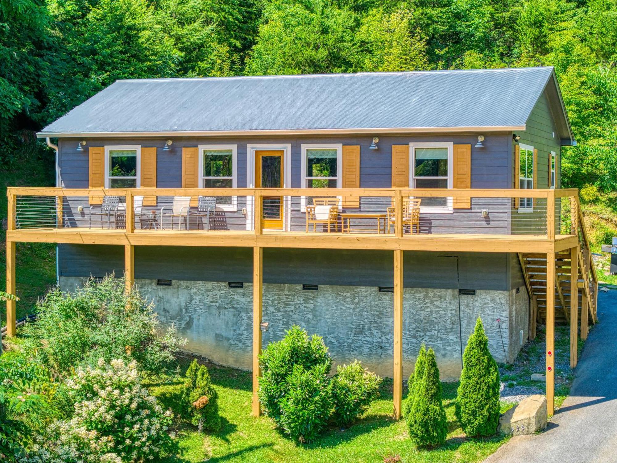 Key Lime Pie, Hot Tub,Wifi, 1089 Free Tickets Each Paid Day, Dollywood And More Гатлінбург Екстер'єр фото